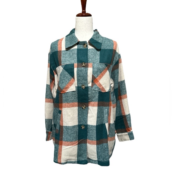 Vigoss Lexi Oversized Plaid Shacket Top Jacket in Forest Green Multi - Picture 1 of 7